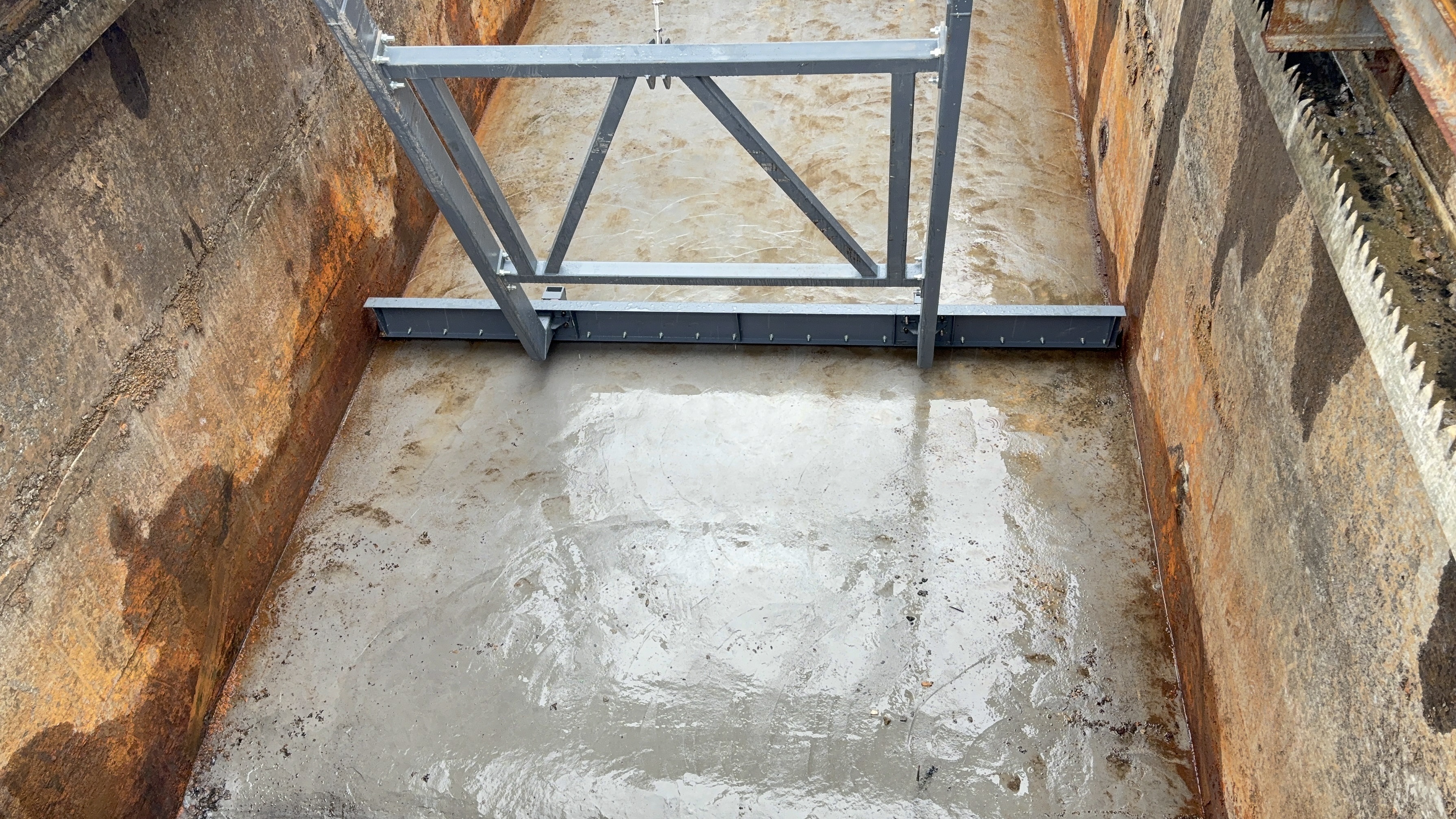 ปรับปรุงโครงการบำบัดน้ำเสียย้อมสีและพิมพ์